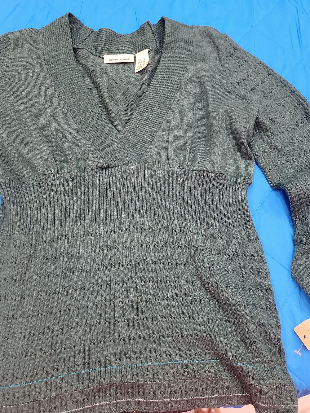 Dkny Olive Green V-Neck Ribbed Knit Top